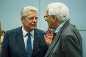 Joachim Gauck mit Nicolas Apostolopoulos am 23.04.2018