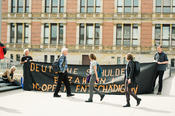 Protest für die Entschädigung von NS-Opfern am 23.04.2018 vor der Topographie des Terrors