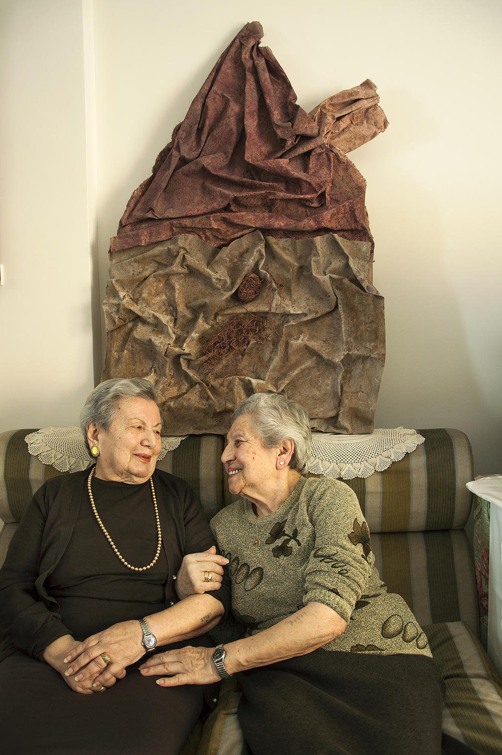 Sisters Chryssoula Eliasaf and Fortune Gani, Holocaust survivors. Photography project: Artemis Alkalai.